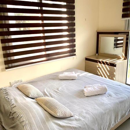 Amazing Two-Bedroom Apartment In Residence Lukomorye D1 With Private Garden Karavas  Extérieur photo