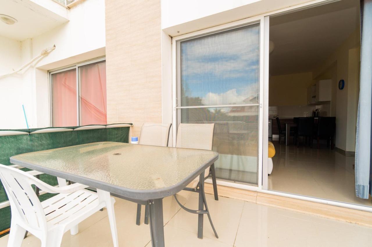 Amazing Two-Bedroom Apartment In Residence Lukomorye D1 With Private Garden Karavas  Extérieur photo